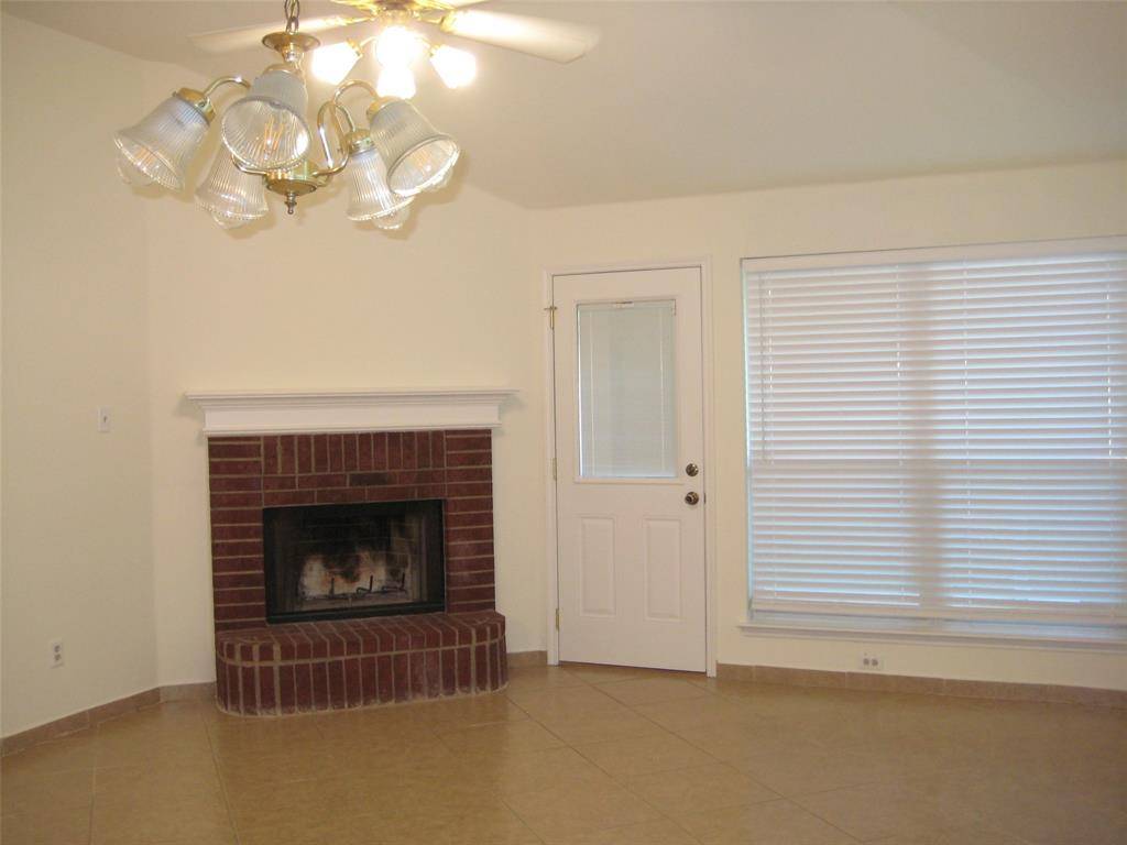 917 Cruise Street, Denton, TX 76207