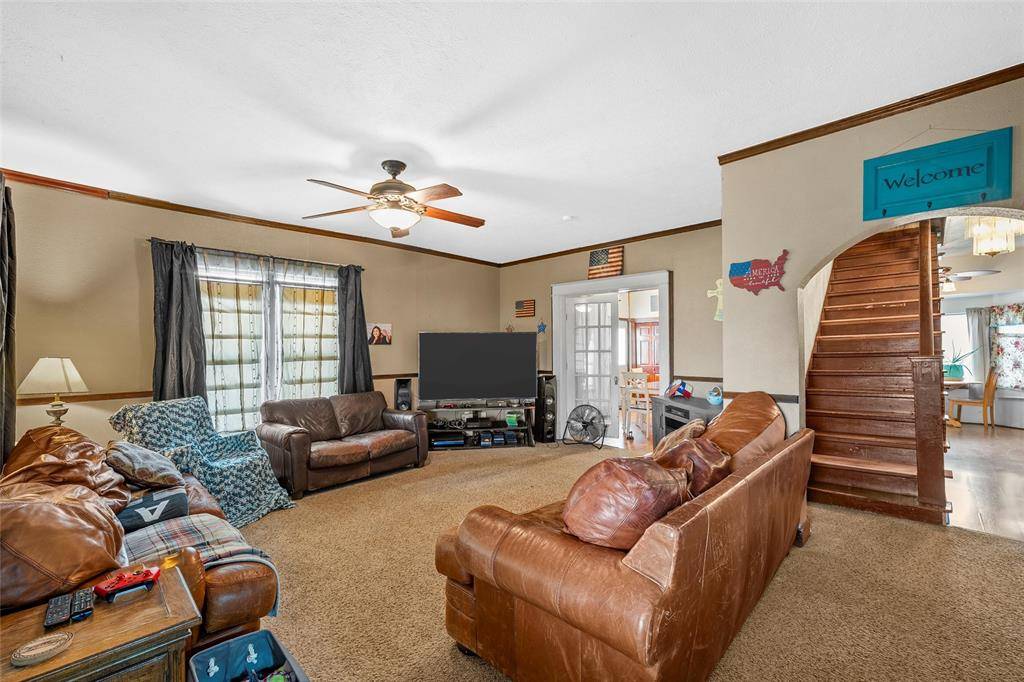 306 S Cleveland, Meridian, TX 76665