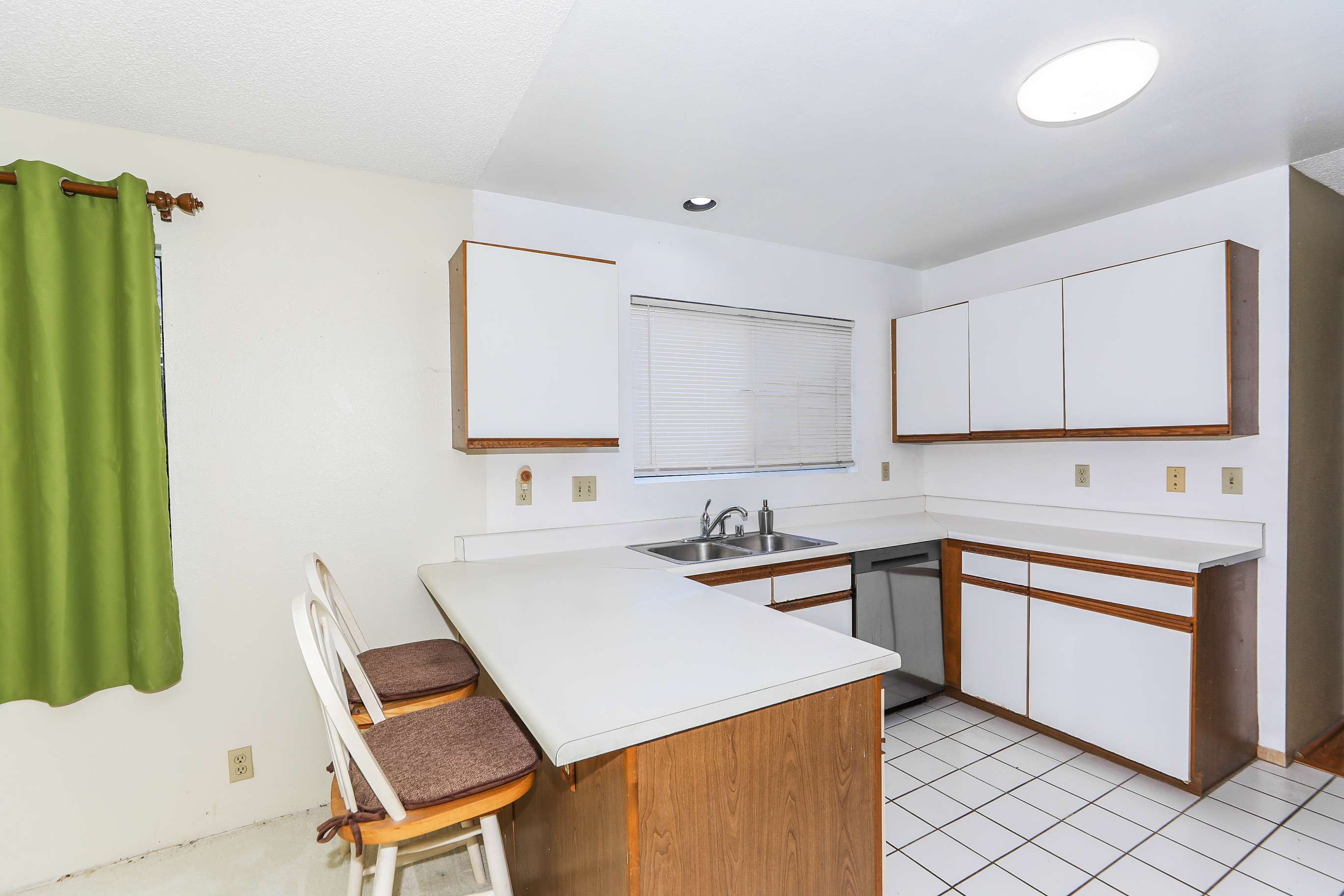 47-766 KAMEHAMEHA HWY, Kaneohe, HI 96744