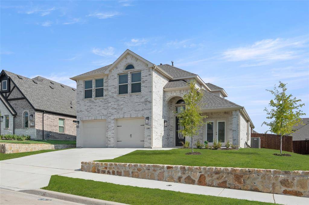 5208 Deep Creek Drive, Fort Worth, TX 76179