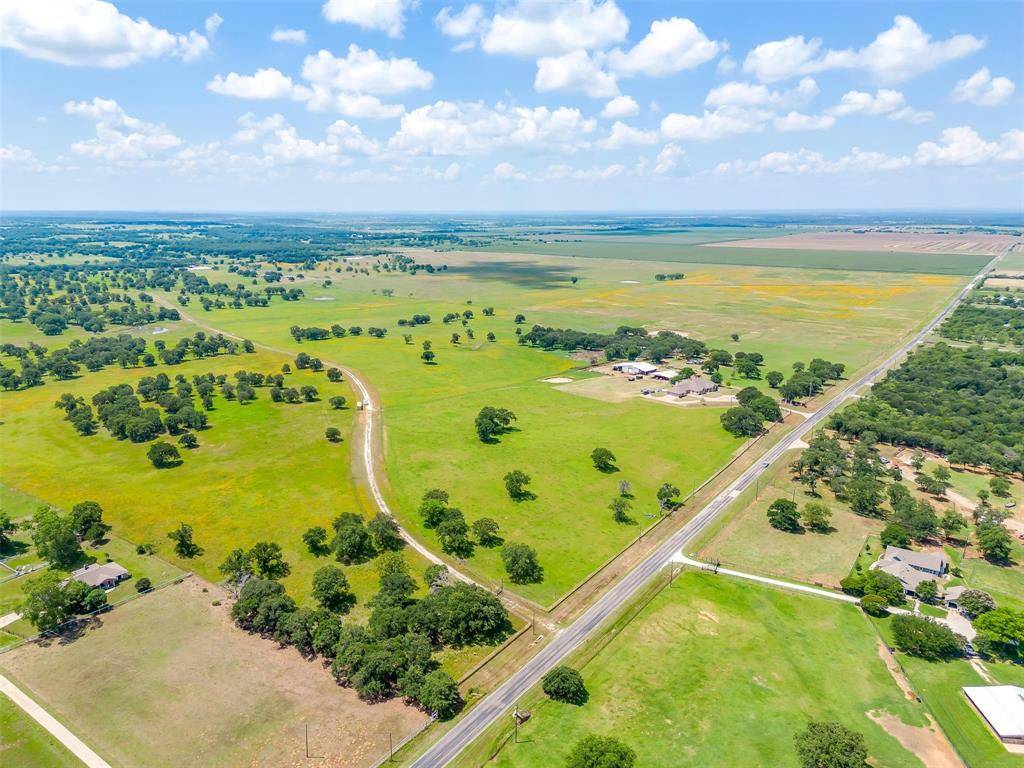 1226 Fm 67, Covington, TX 76636