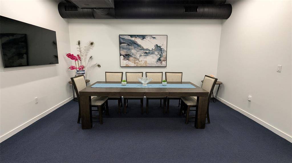 208 S Cottonwood Drive #300, Richardson, TX 75080