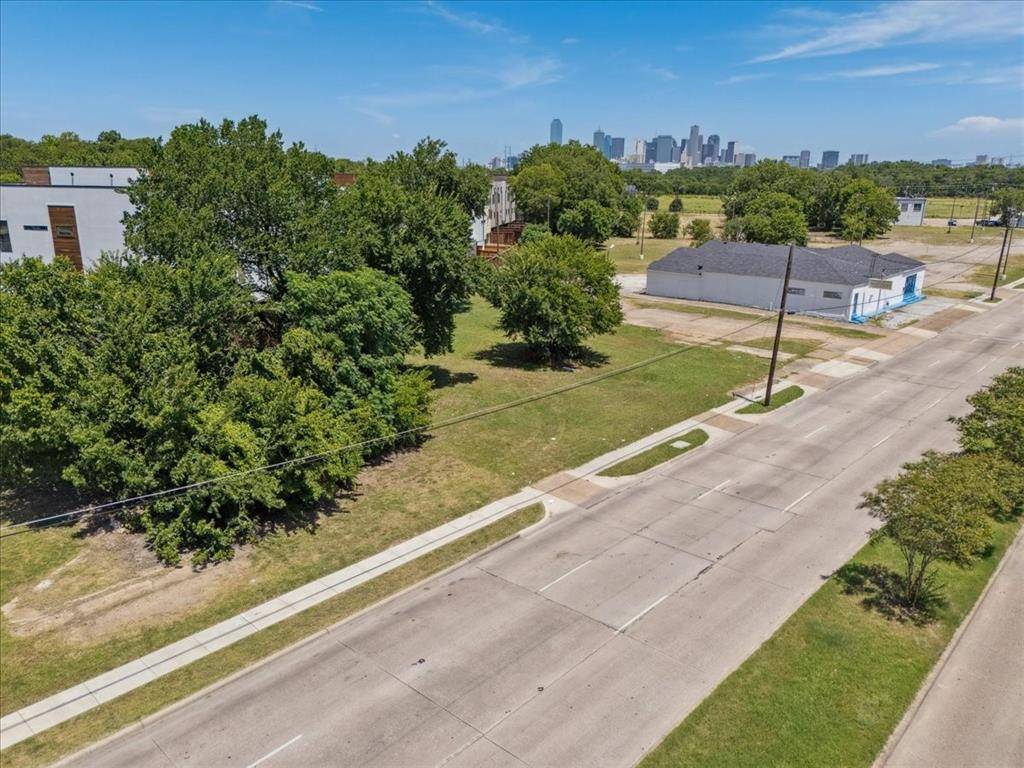 3131 Cedar Crest Boulevard, Dallas, TX 75203