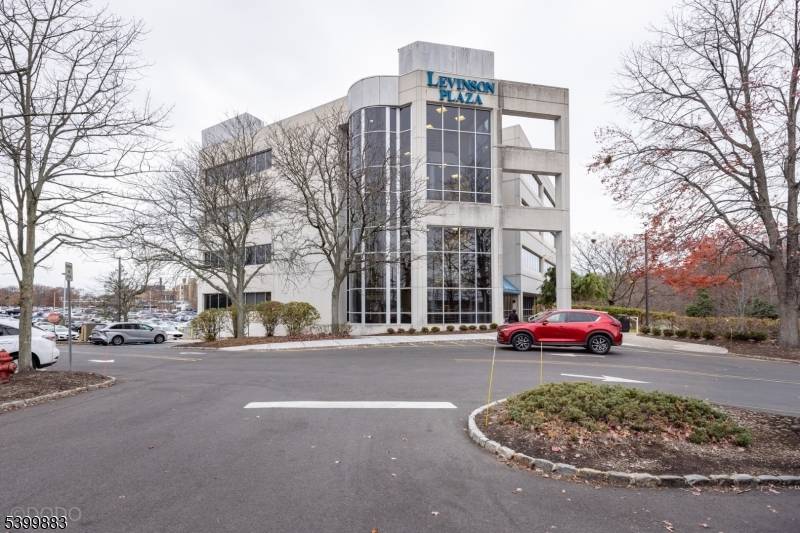 2 Lincoln Hwy-Unit100, Edison Twp., NJ 08820