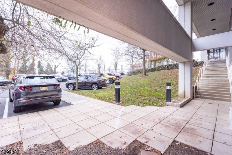 2 Lincoln Hwy-Unit100, Edison Twp., NJ 08820