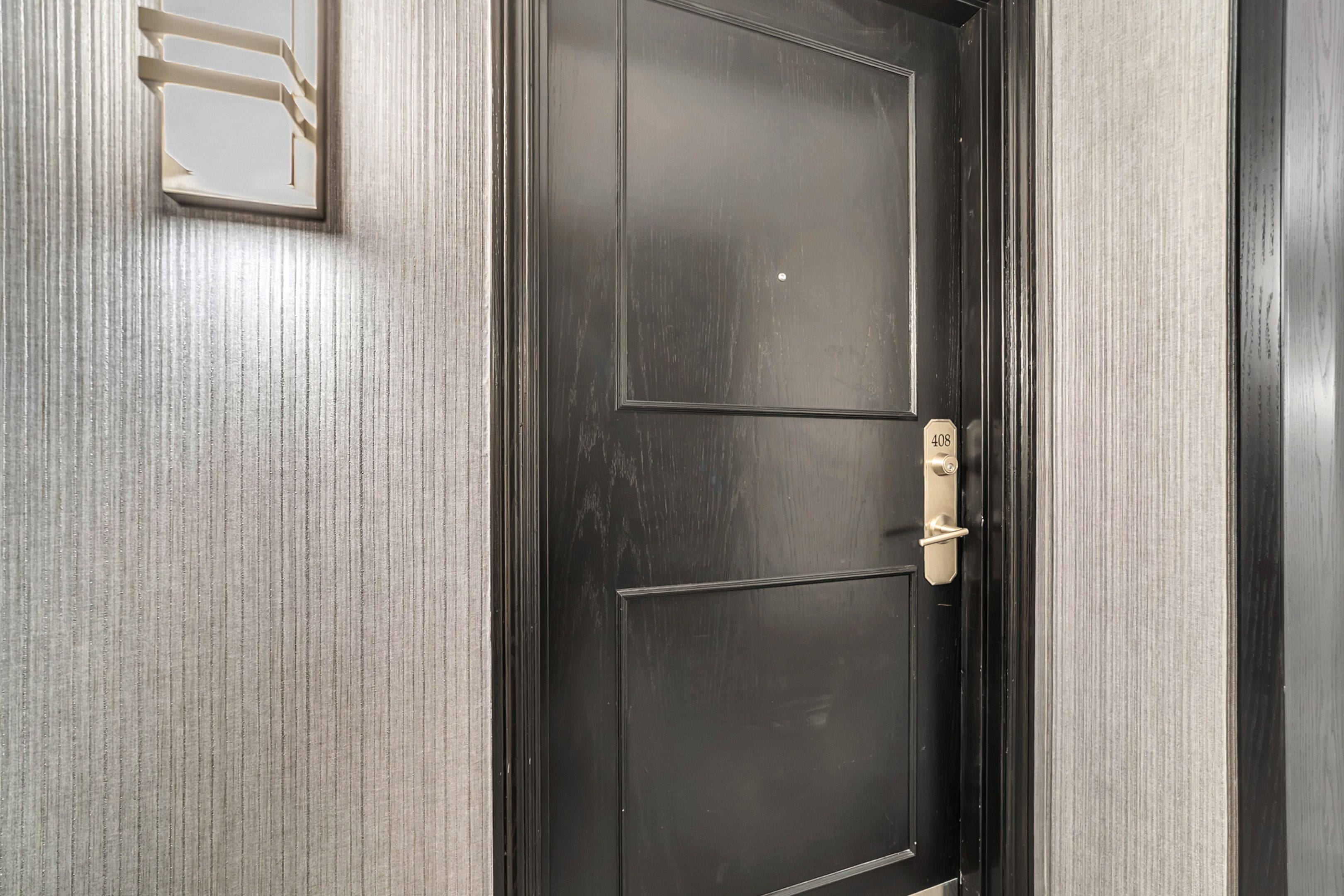 14924 Yonge ST #408, Aurora, ON L4G 6H7