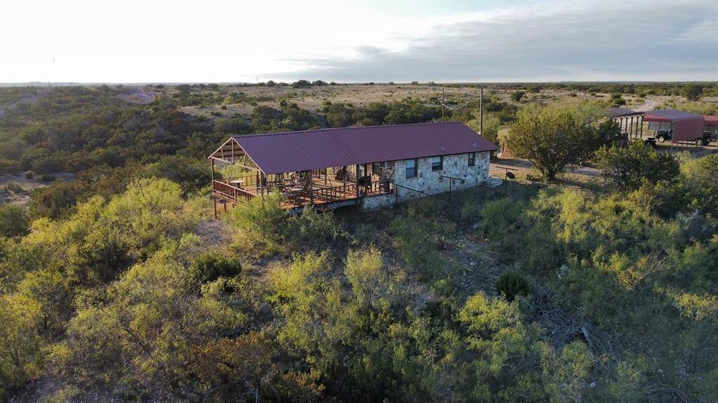 5530 Hwy 158, Robert Lee, TX 76945