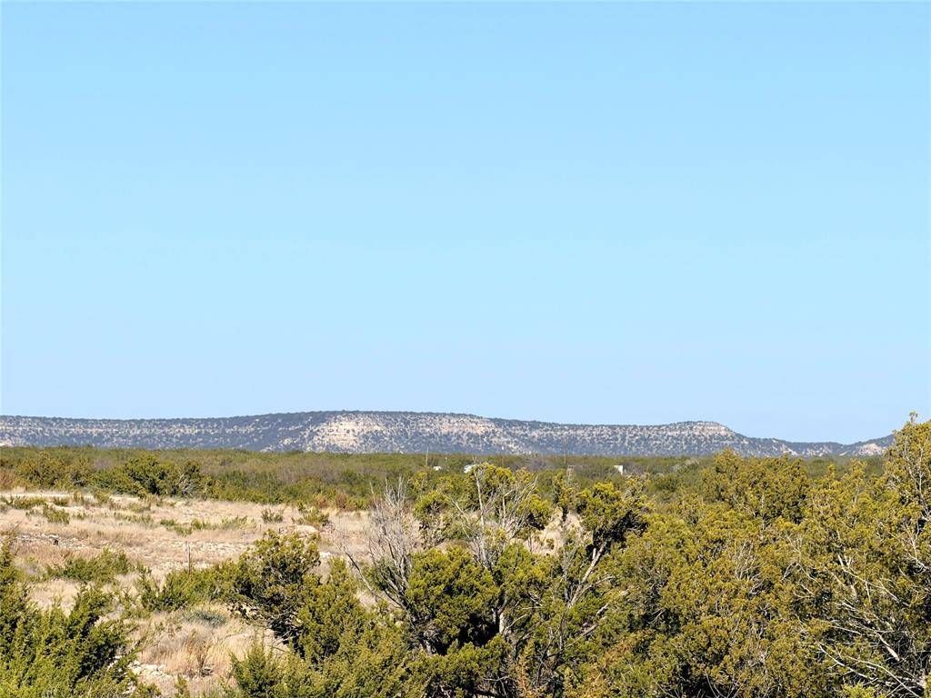 5530 Hwy 158, Robert Lee, TX 76945