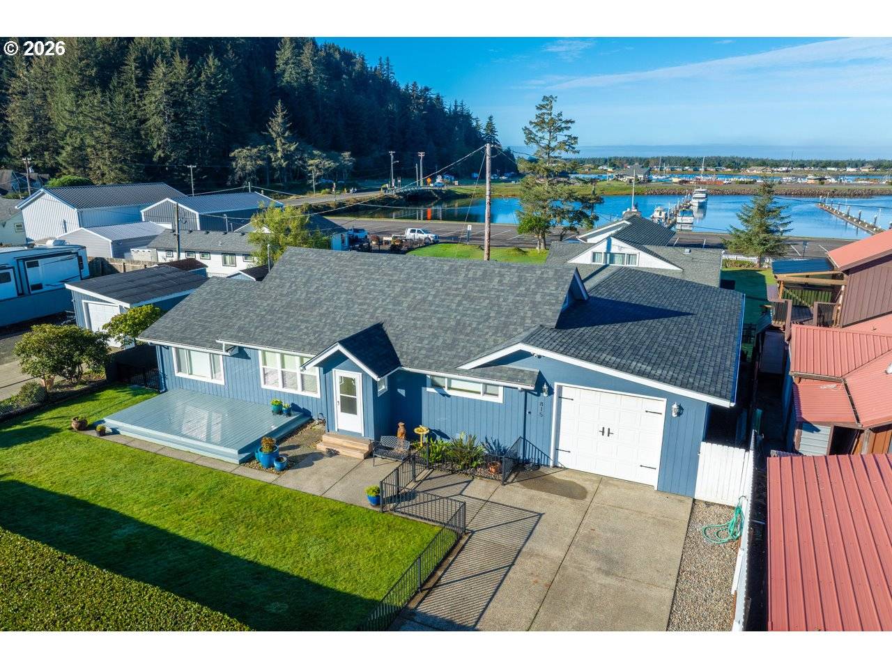 815 BROADWAY AVE, Winchester Bay, OR 97467