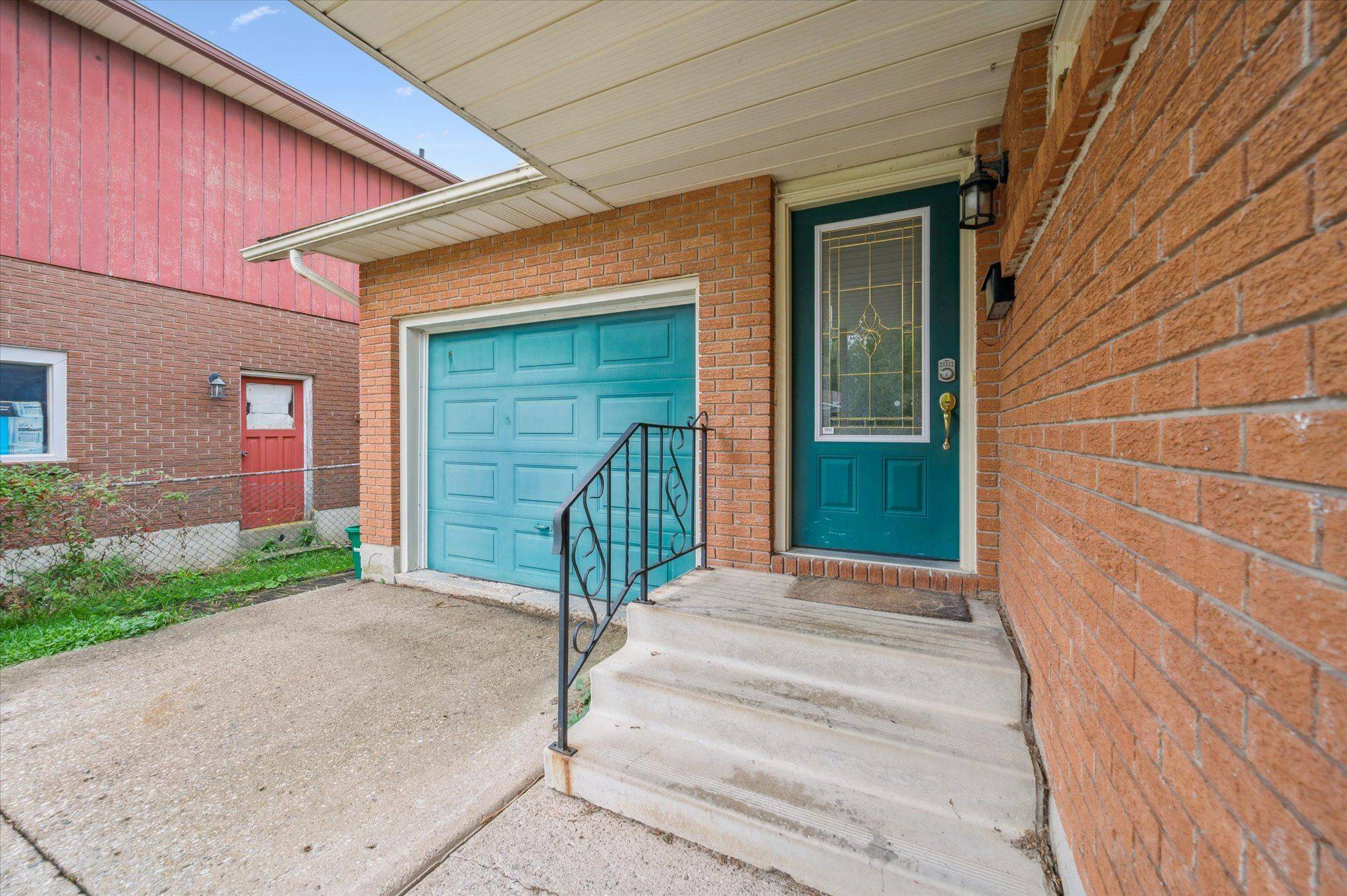 635 Raglan ST, Minto, ON N0G 2P0