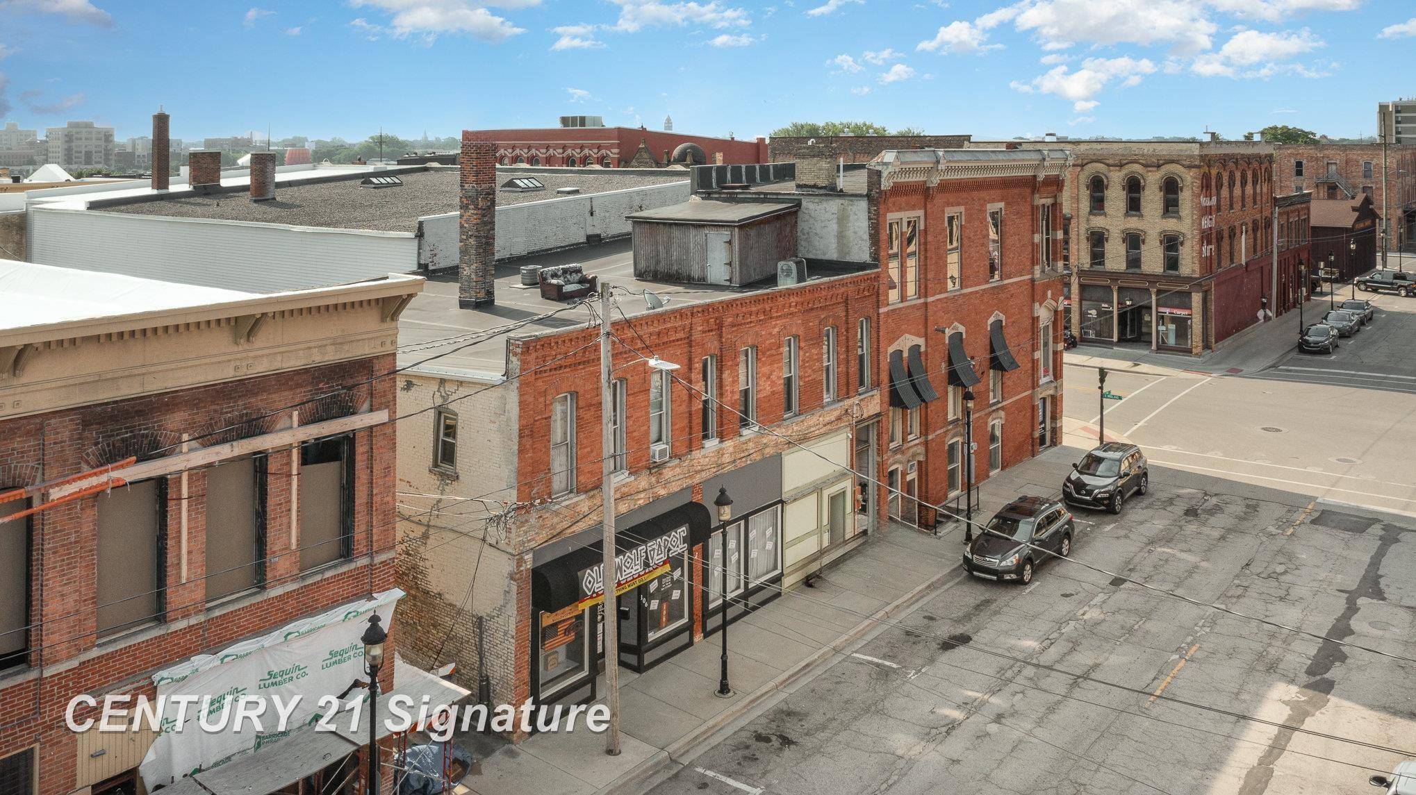 703 E Midland ST, Bay City, MI 48708