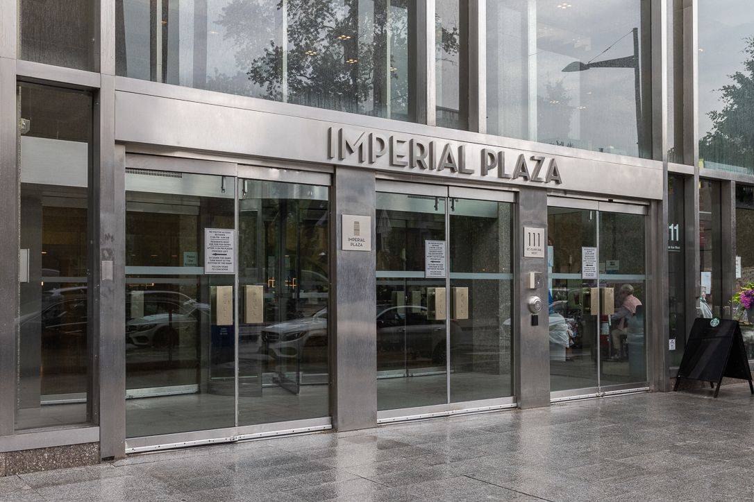 111 St Clair AVE W #1013, Toronto C02, ON M4V 1N5