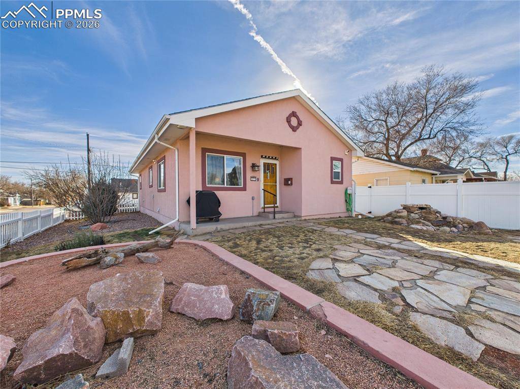 902 W 15th ST, Pueblo, CO 81003