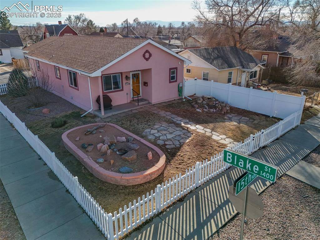 902 W 15th ST, Pueblo, CO 81003
