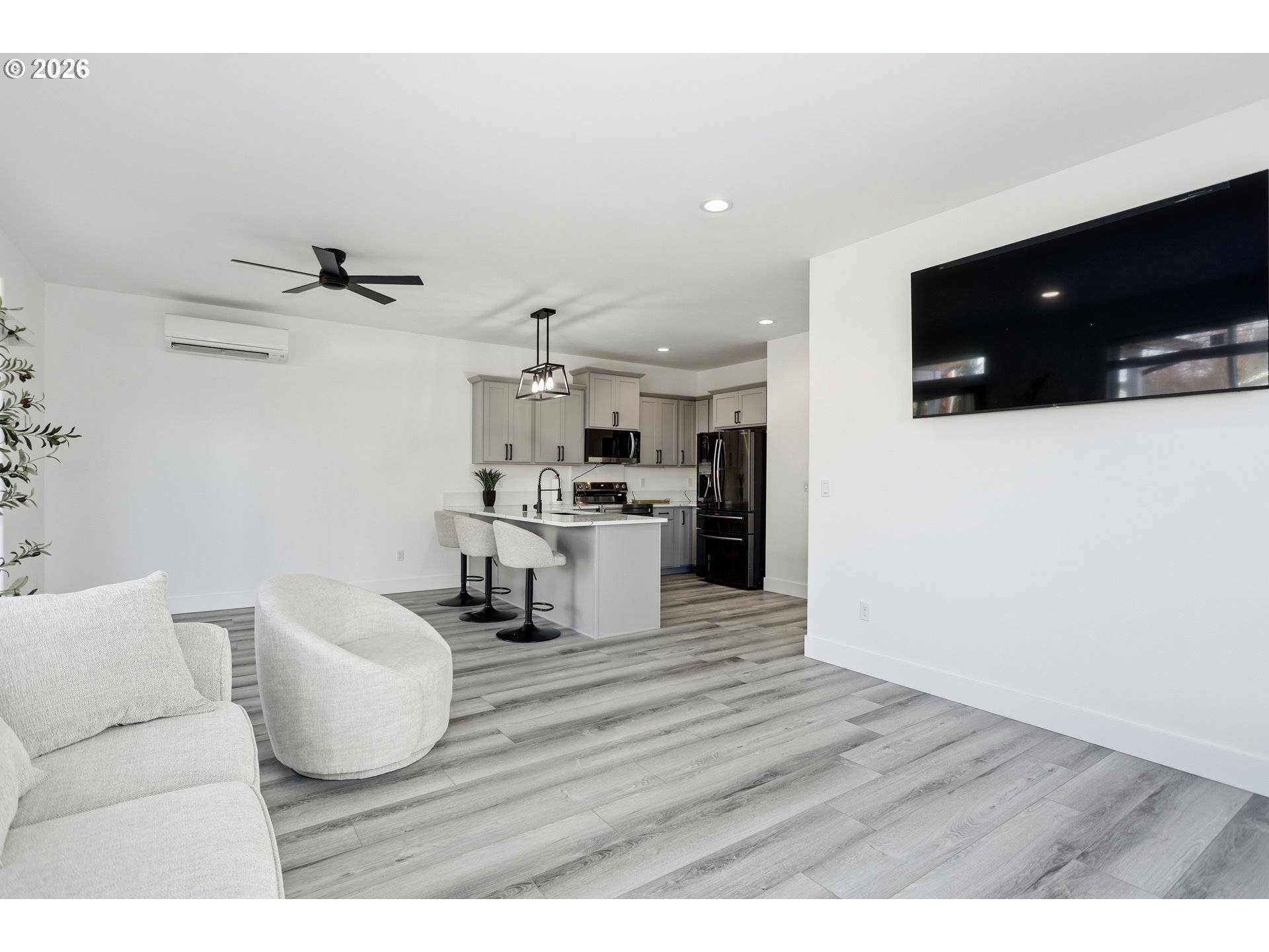 511 E COLLINS ST, Goldendale, WA 98620