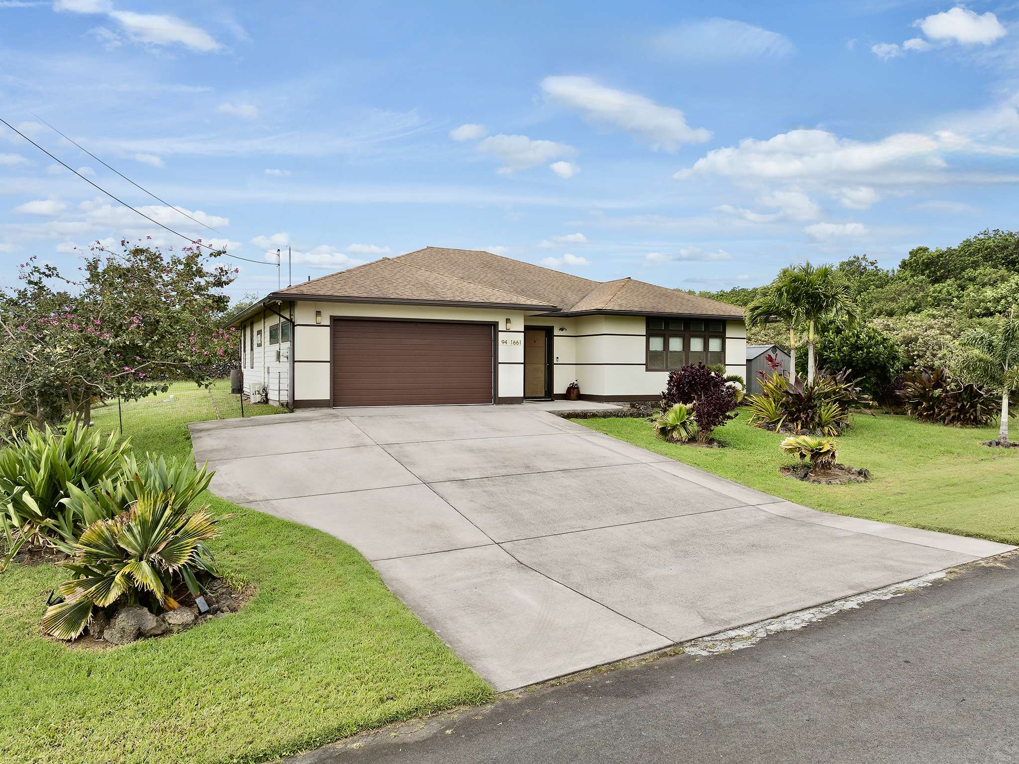 94-1661 HAEHAE LOOP, Naalehu, HI 96772