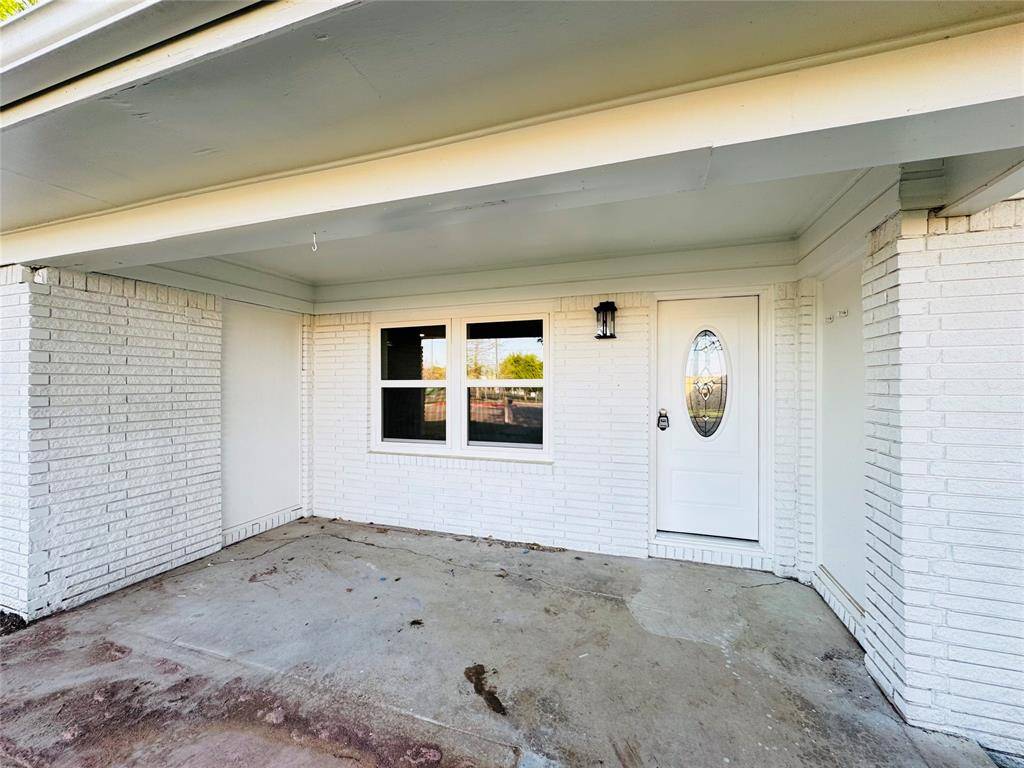 106 Hillcrest Street, Mansfield, TX 76063