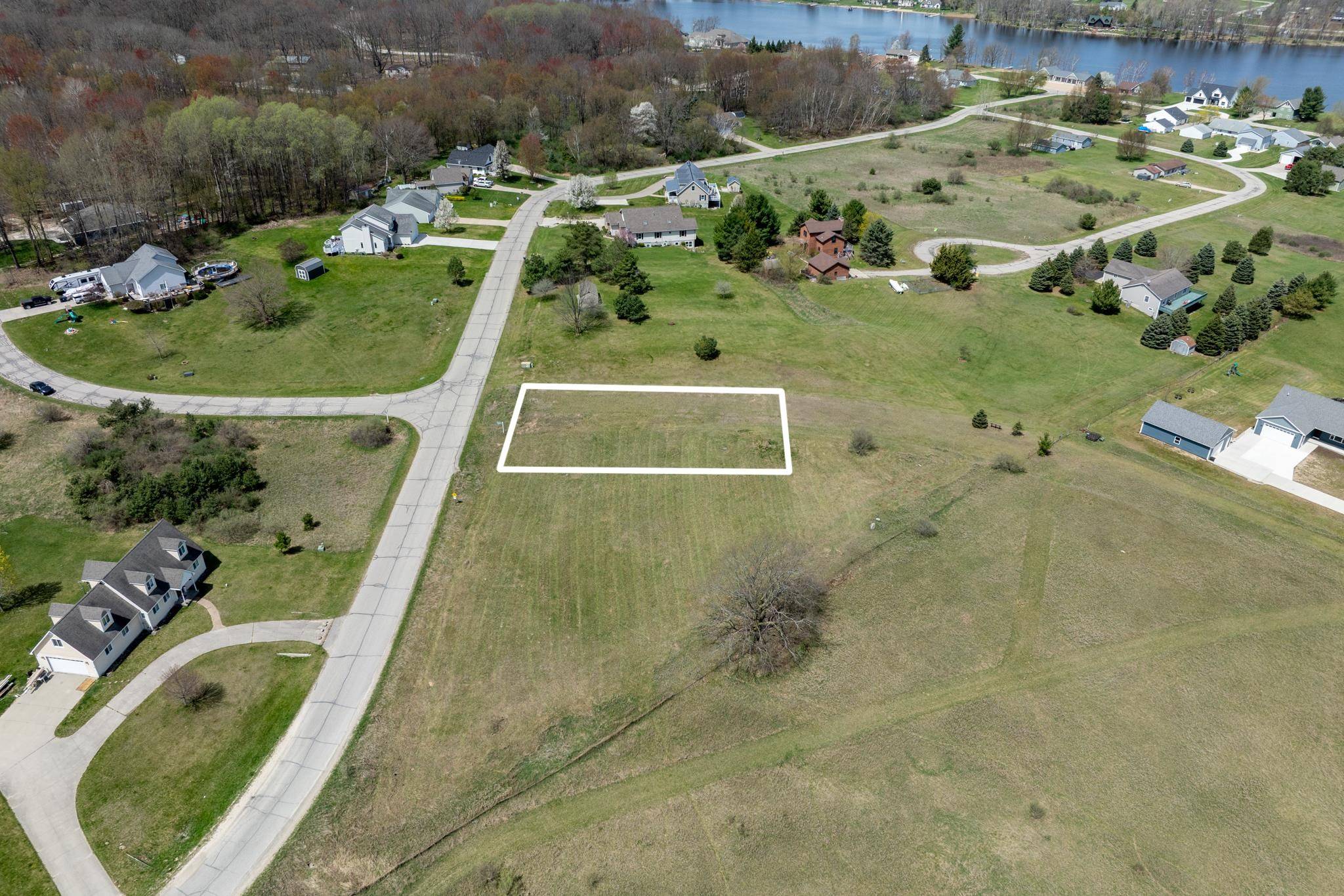 937-939-941 Brinton RD, Broomfield Twp, MI 48893