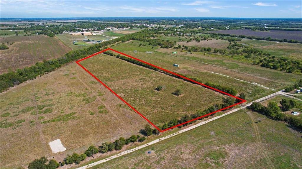 534 Deer Lane, Celeste, TX 75423