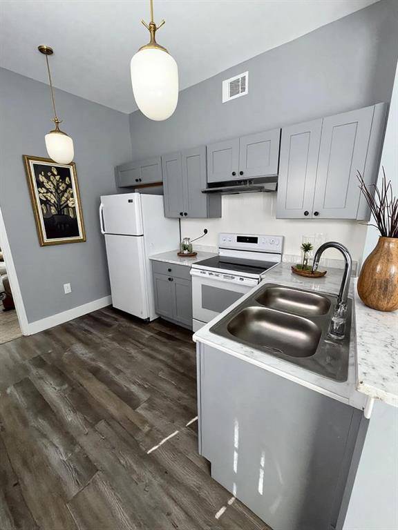 4947 E Side Avenue, Dallas, TX 75214