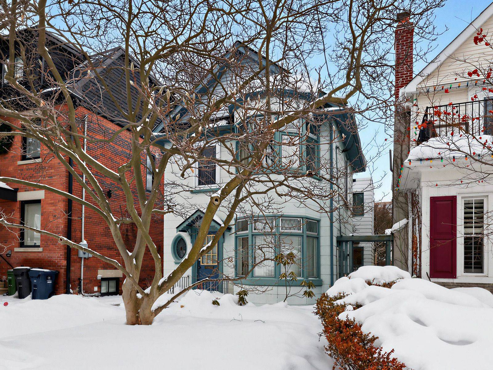 38 Walmsley BLVD, Toronto C02, ON M4V 1X6