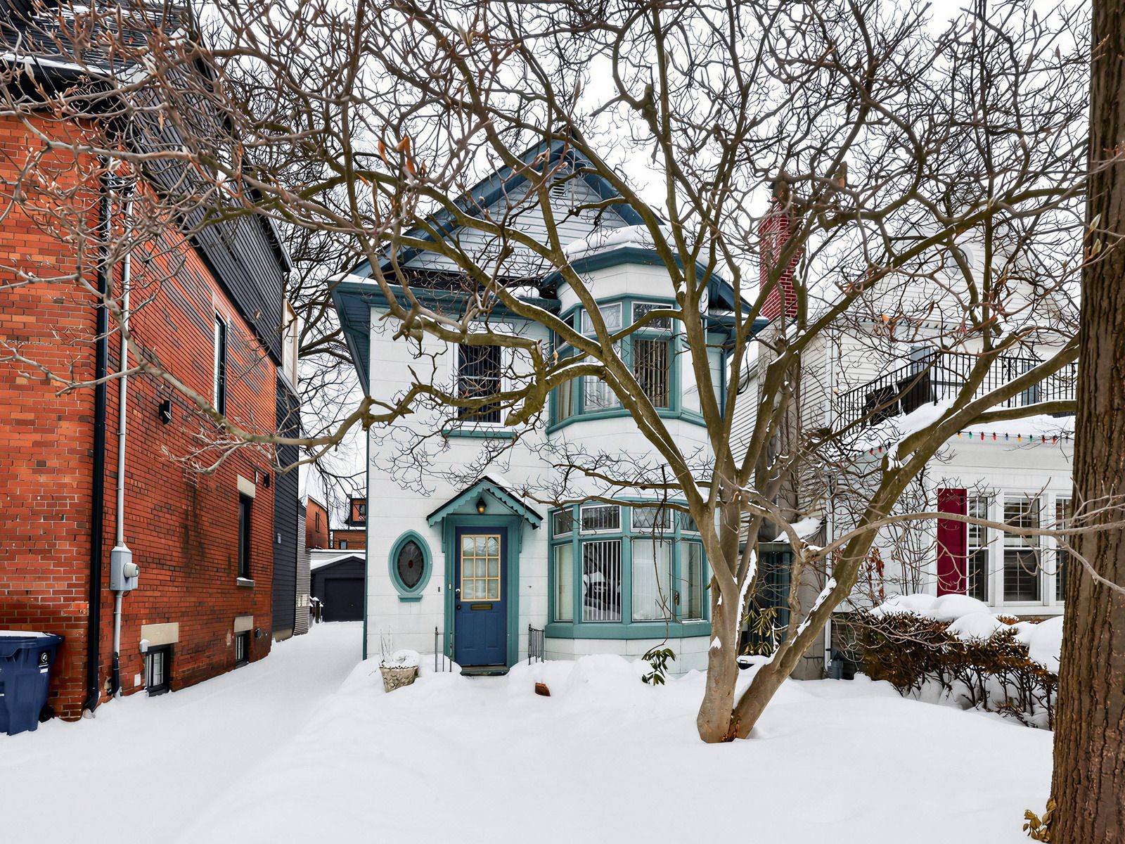 38 Walmsley BLVD, Toronto C02, ON M4V 1X6