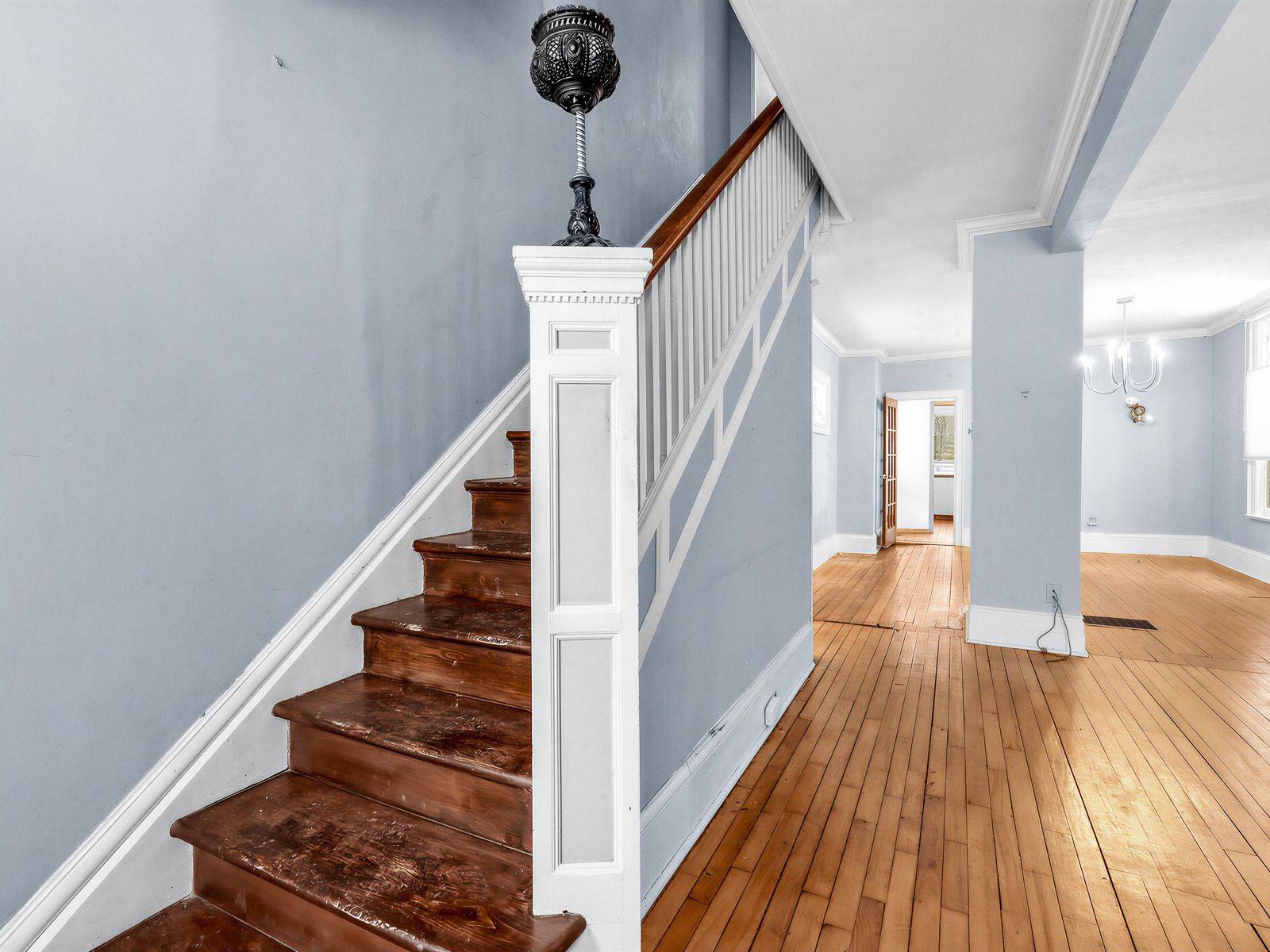 38 Walmsley BLVD, Toronto C02, ON M4V 1X6