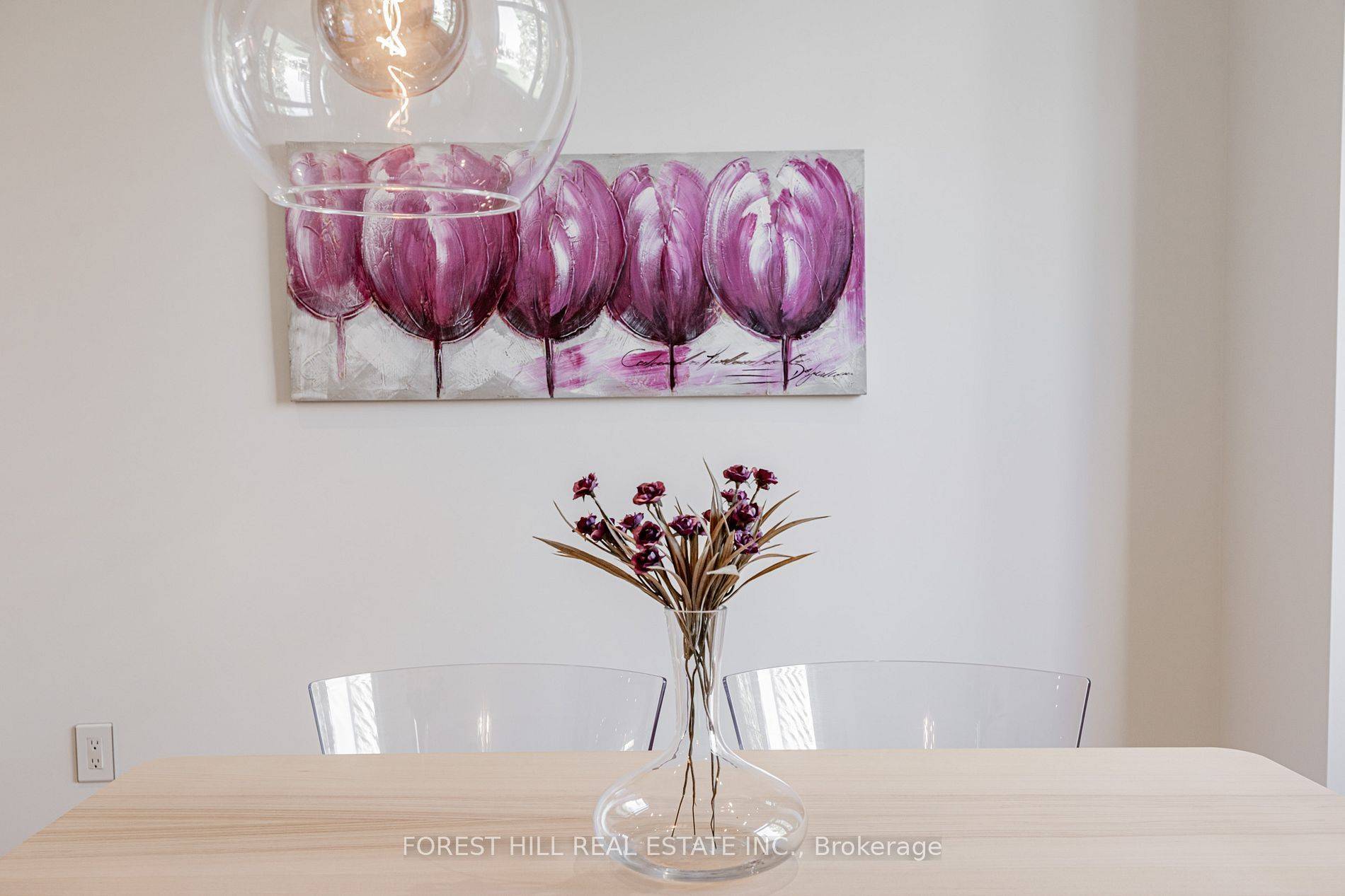 7 Flax Field LN, Toronto C07, ON M4G 1Y4