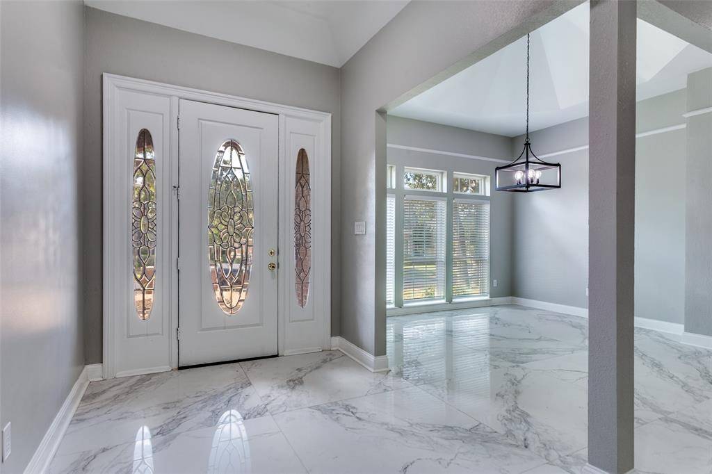 2103 Bay Club Drive, Arlington, TX 76013