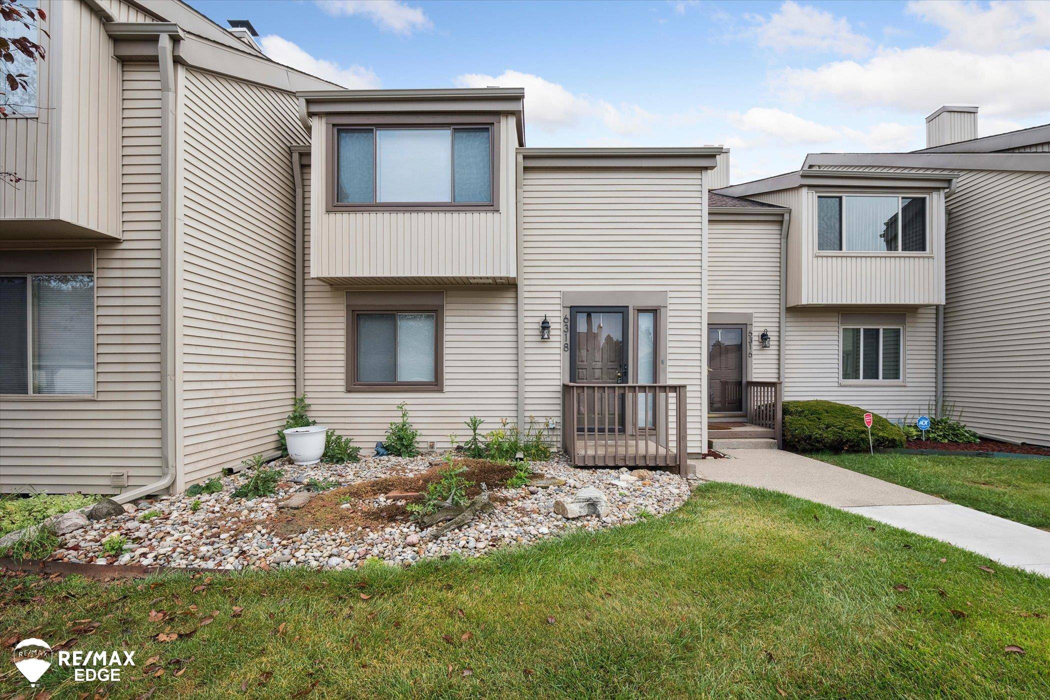 6318 Laurentian CT, Flint Twp, MI 48532