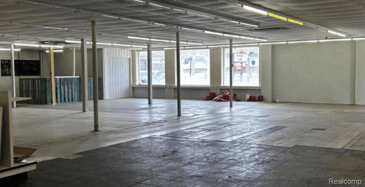 102 N State ST, Oscoda Charter Township, MI 48750