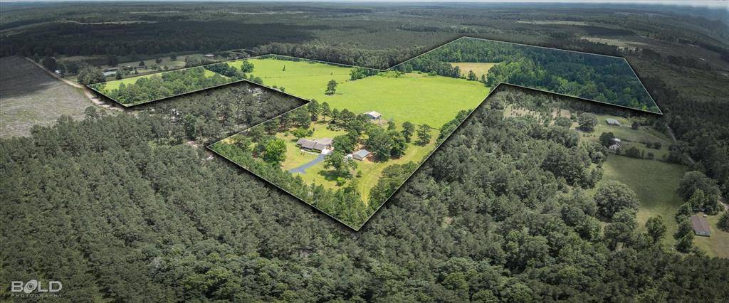 236 Charlie Cannon Road, Coushatta, LA 71019