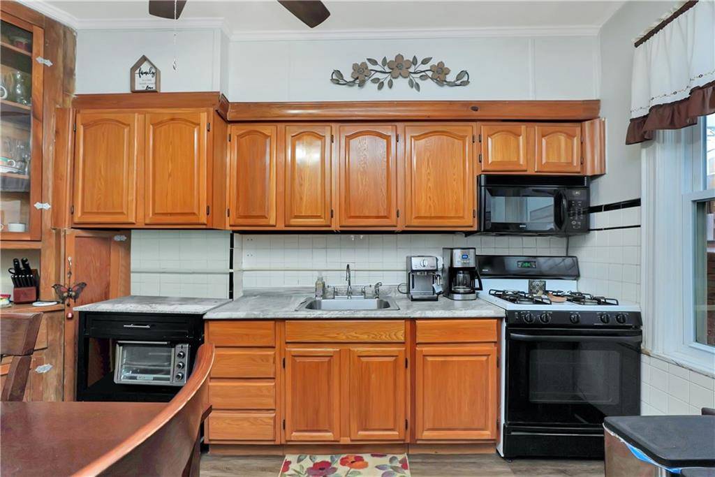 247 72nd ST, Brooklyn, NY 11209