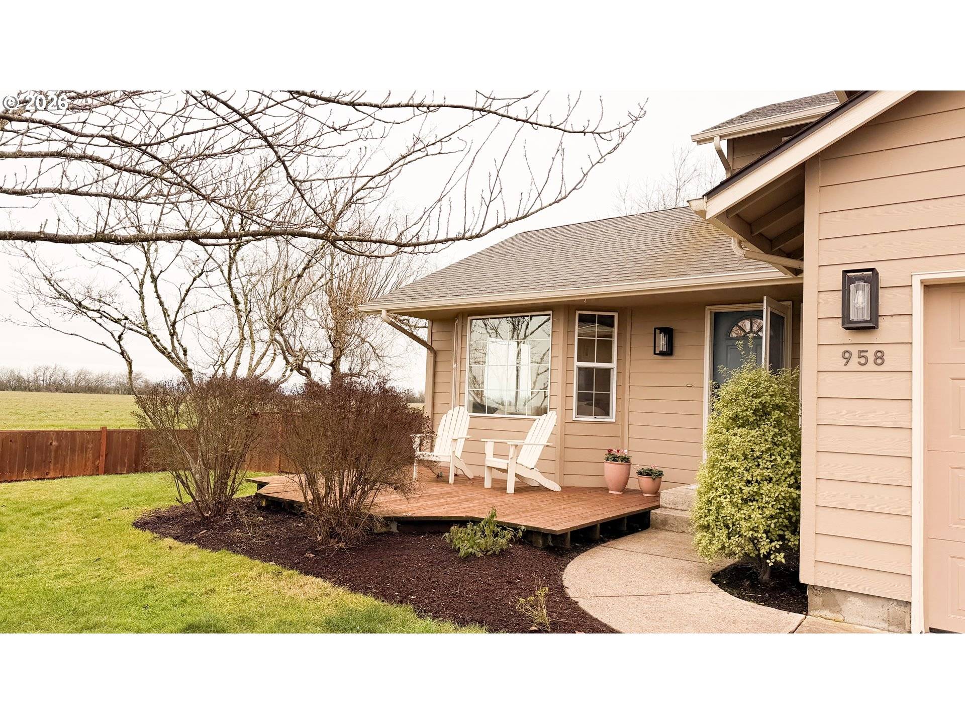 958 SMITH ST, Harrisburg, OR 97446