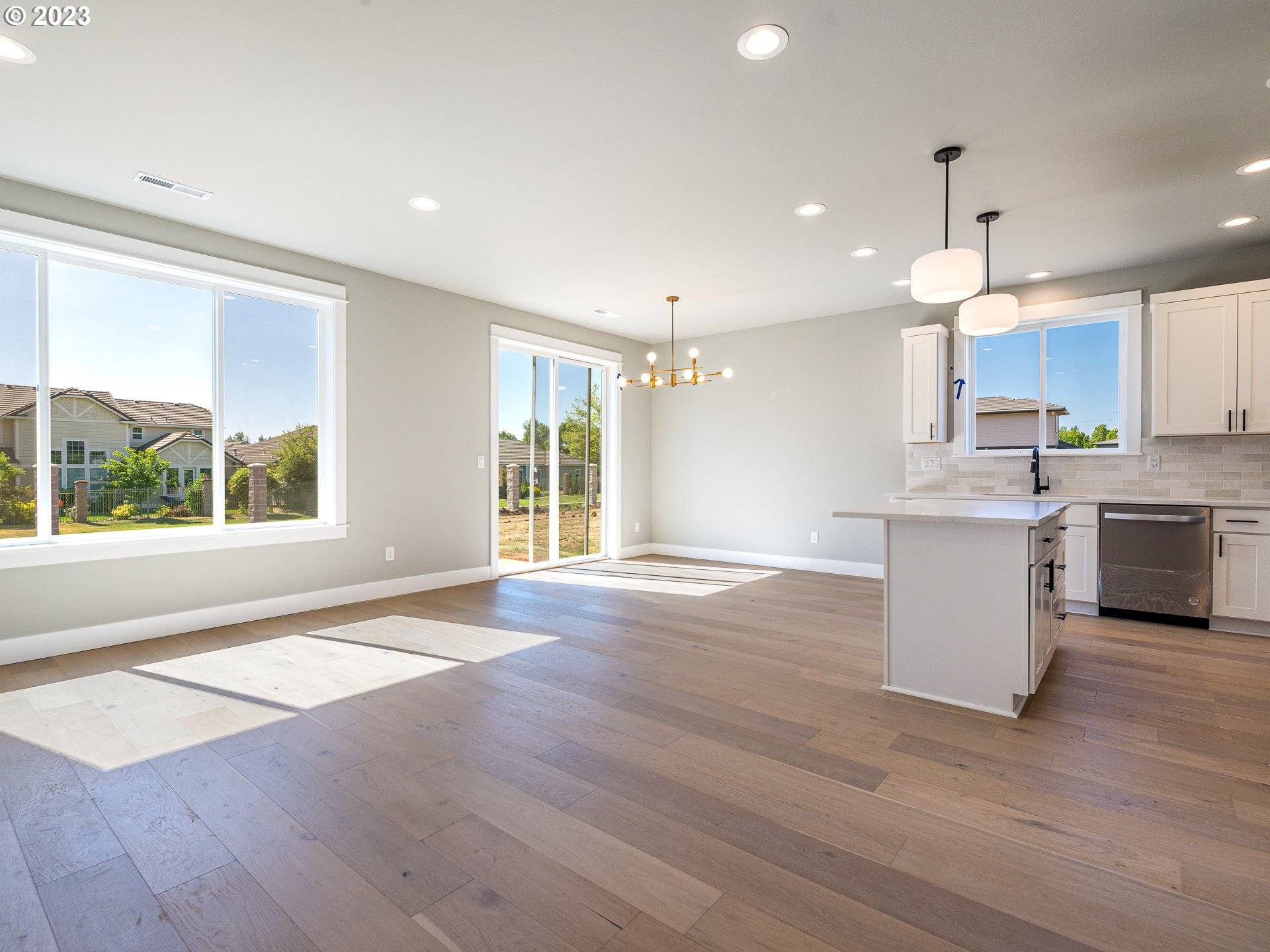 267 SUNDAY DR, Creswell, OR 97426