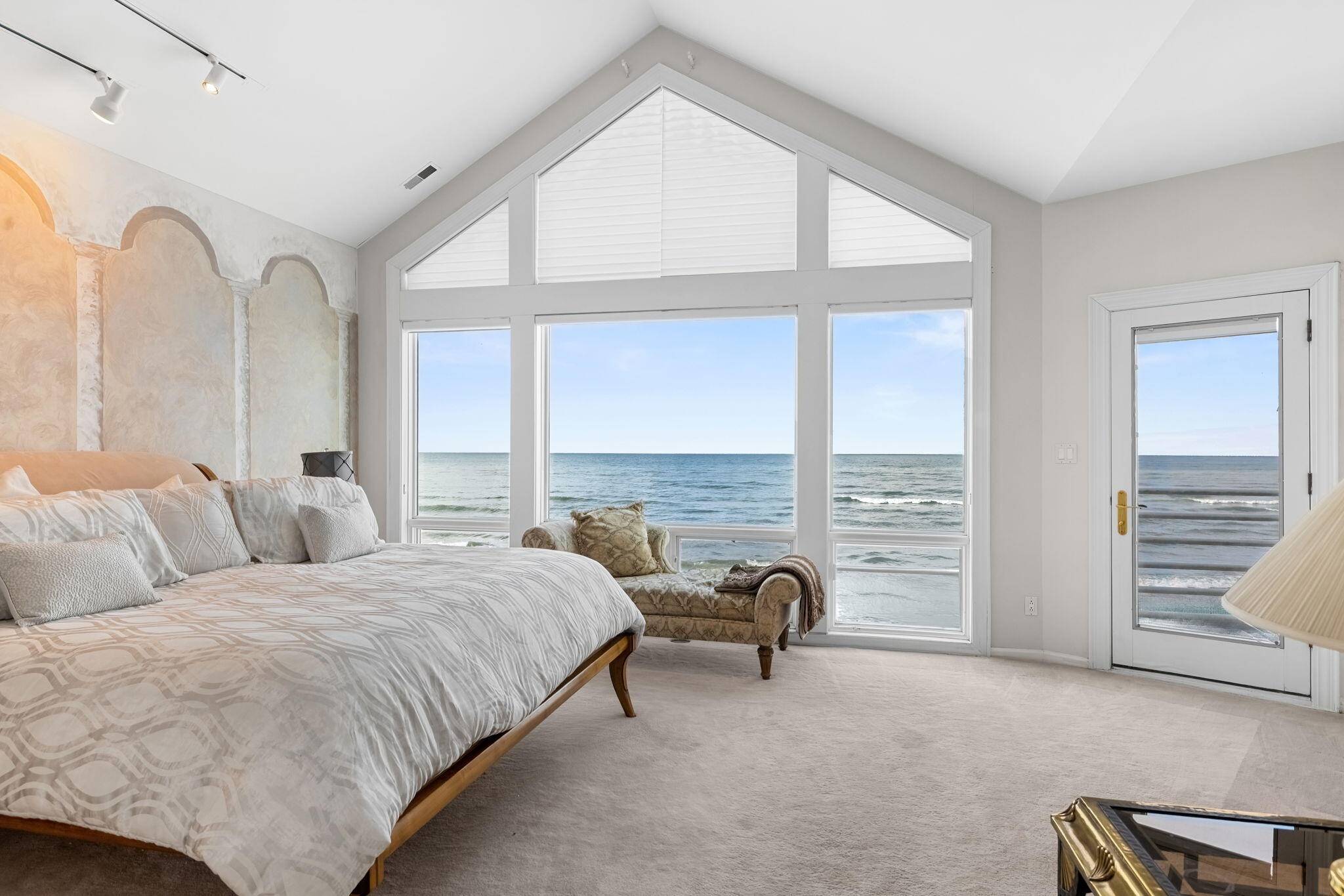 400 Lake DR #C, New Buffalo City, MI 49117