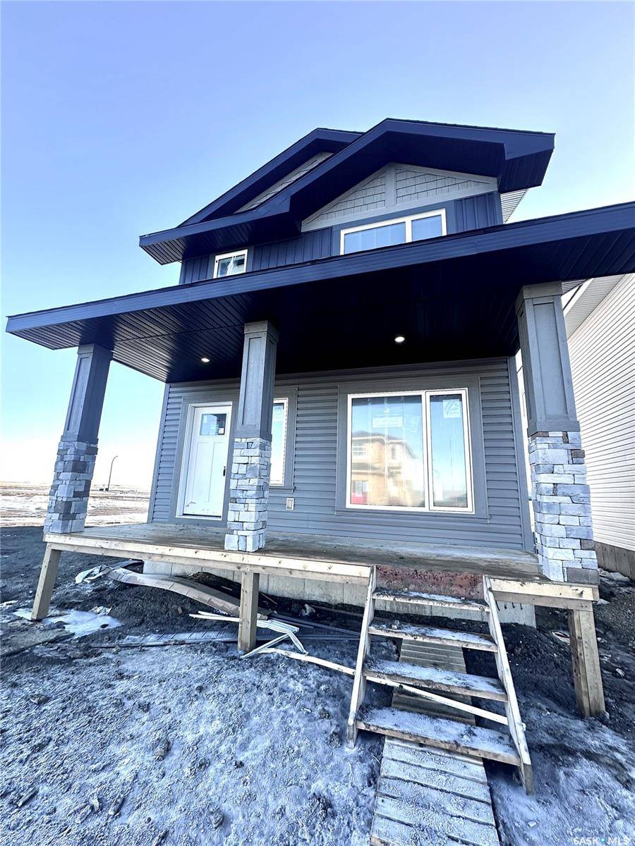 1121 Camden GARDENS, White City, SK S4L 0G1