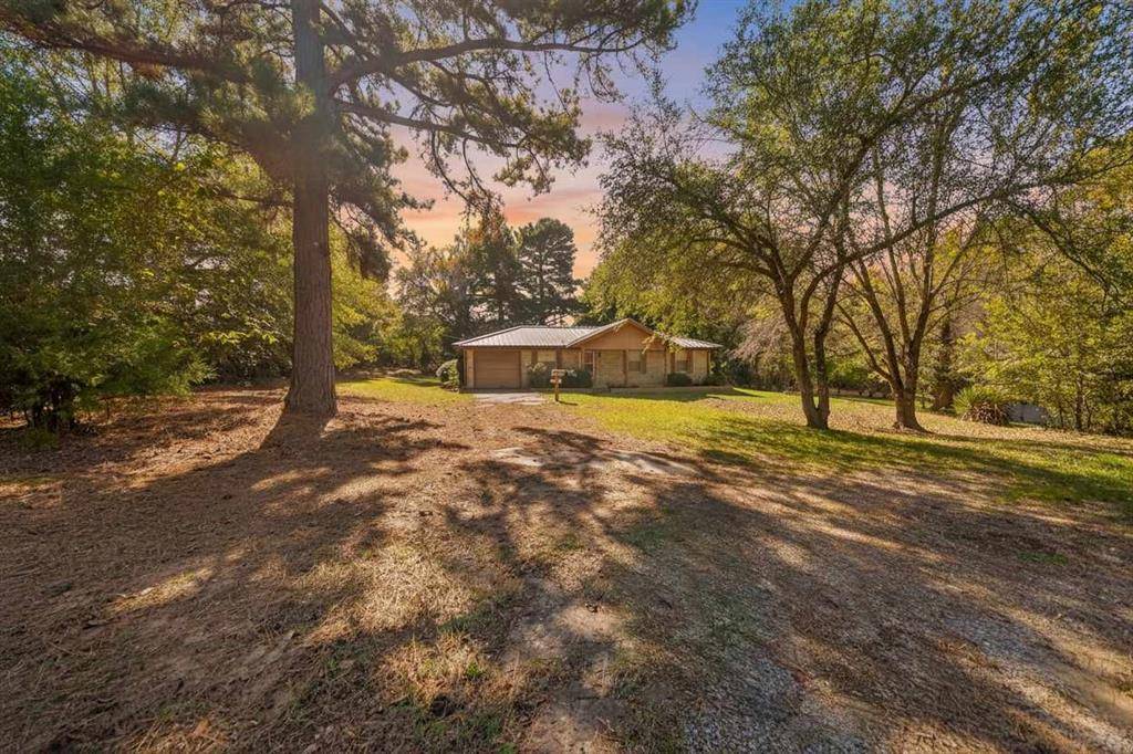 17092 Fm 317, Chandler, TX 75758