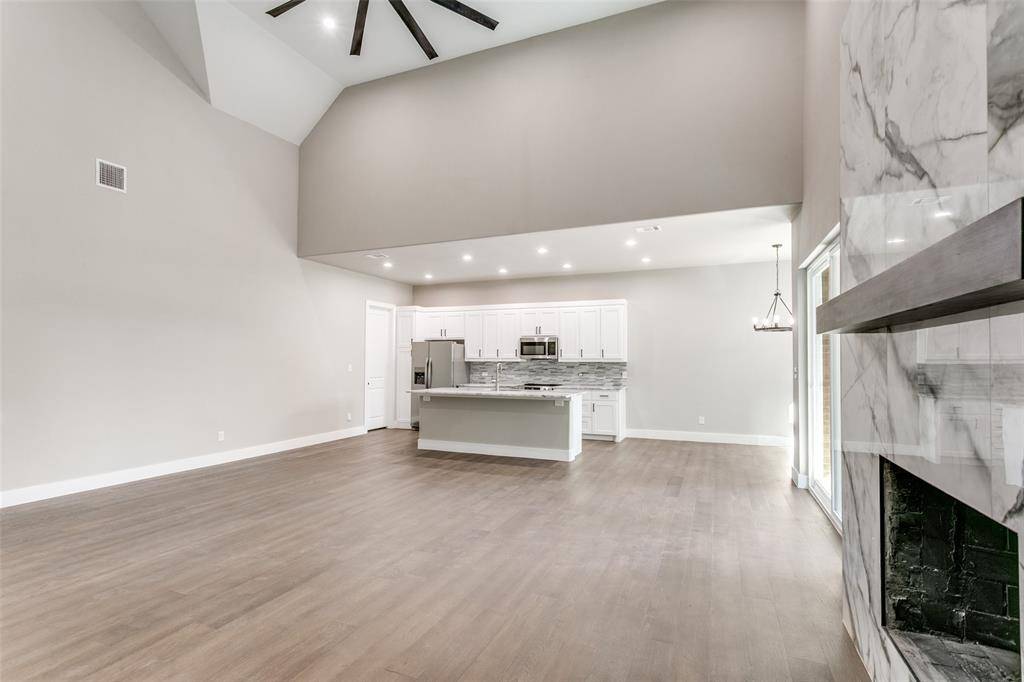 22 Lincolnshire Circle, Bedford, TX 76021