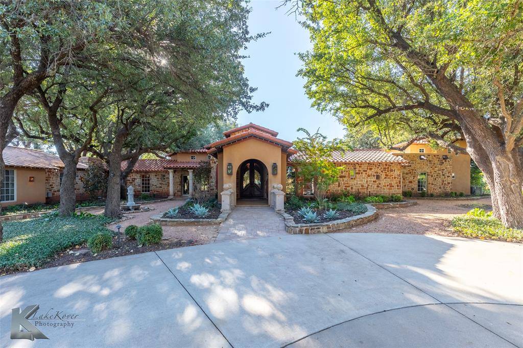 133 Paradise Road, Buffalo Gap, TX 79508