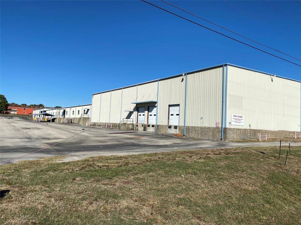1411 Flat Creek Road, Athens, TX 75751