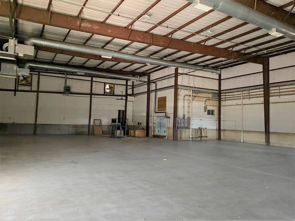 1411 Flat Creek Road, Athens, TX 75751