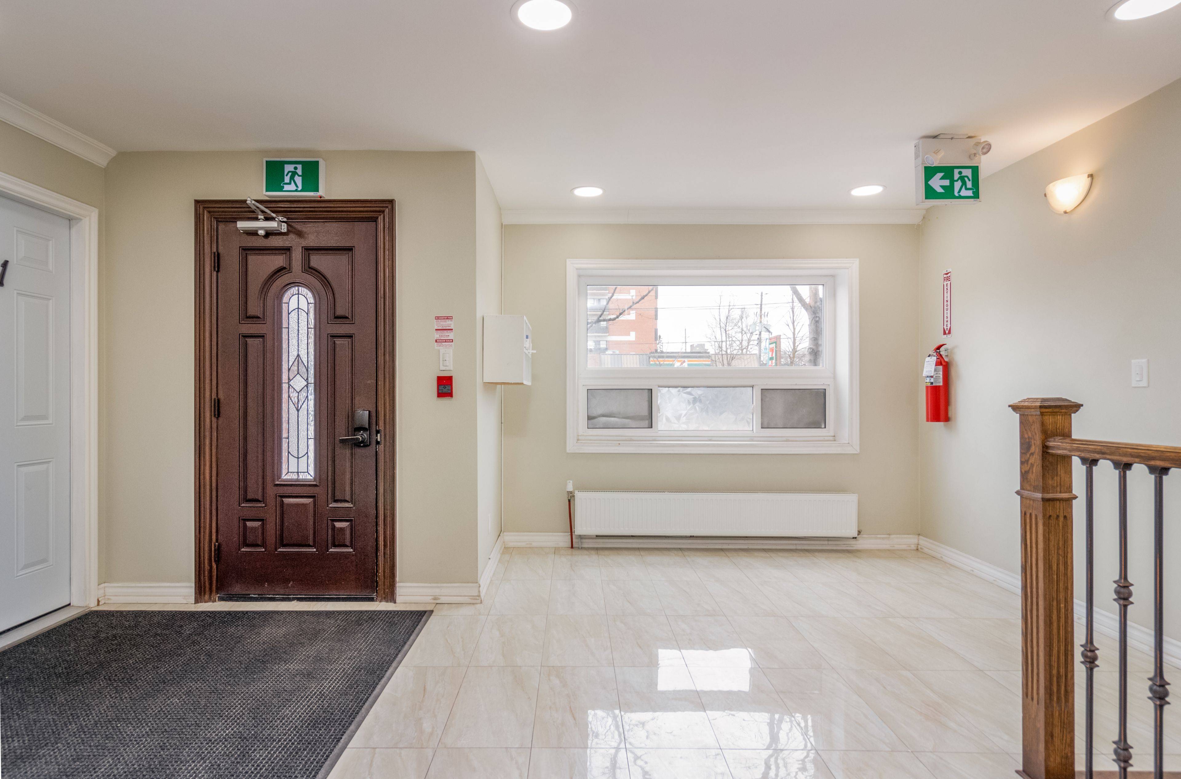 3263 Lake Shore BLVD W, Toronto W06, ON M8V 1M2