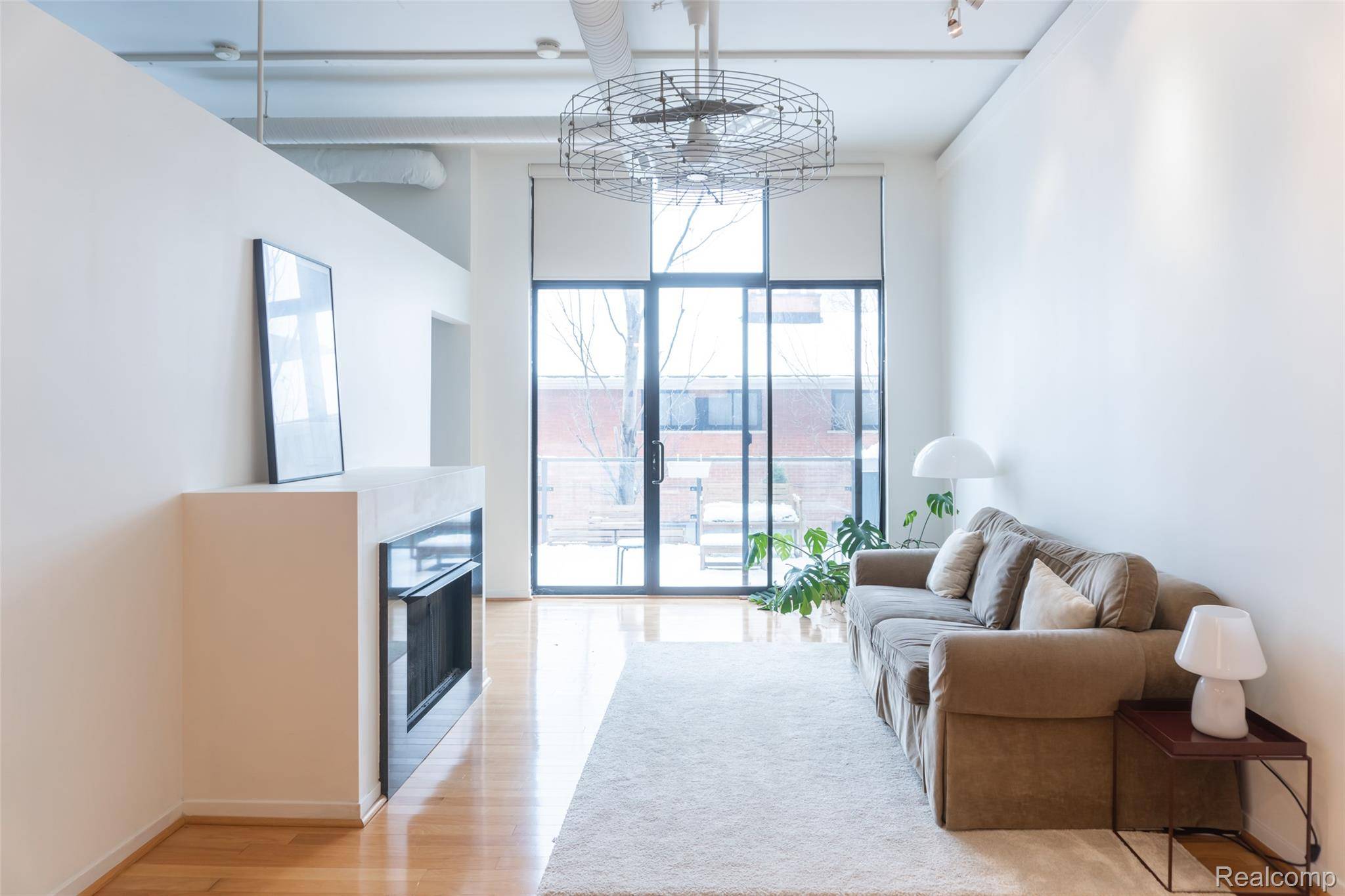 100 N Center ST #206, Royal Oak, MI 48067