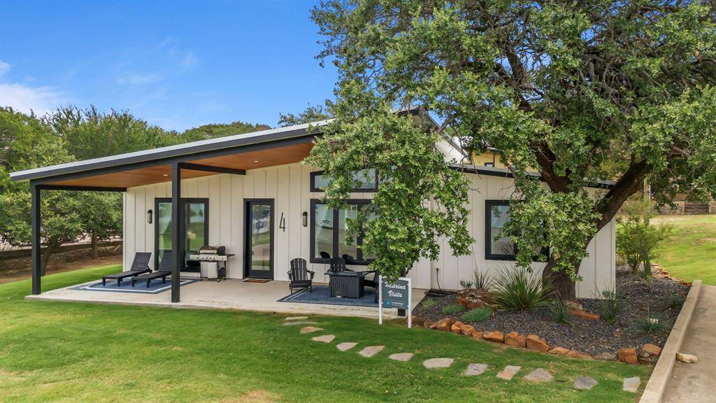 1782 FM 2951, Graford, TX 76449