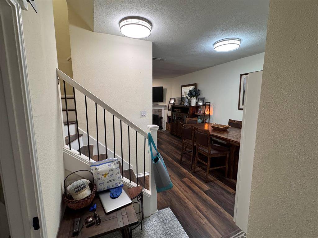 2506 Wedglea Drive #105, Dallas, TX 75211