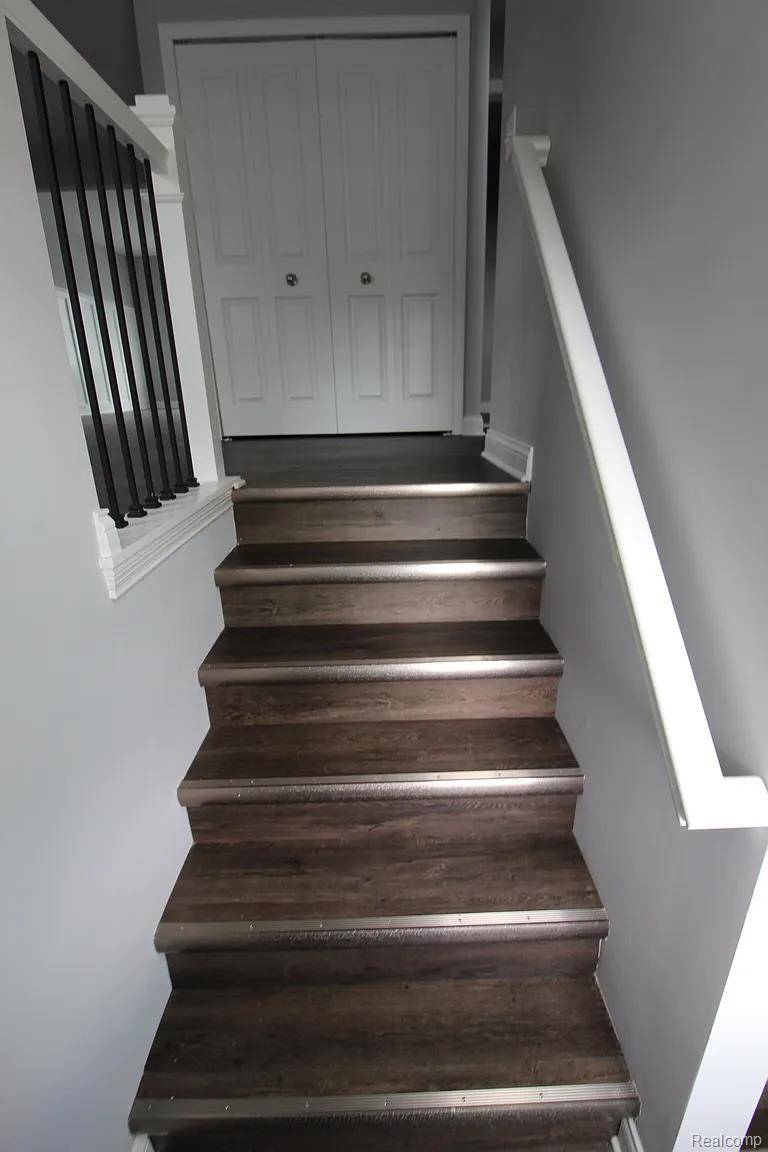 29451-29515 Hoover Rd, Warrencity_macomb, MI 48093