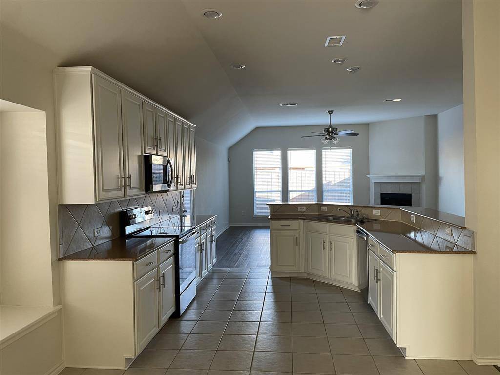 1133 Elm Grove Drive, Allen, TX 75002