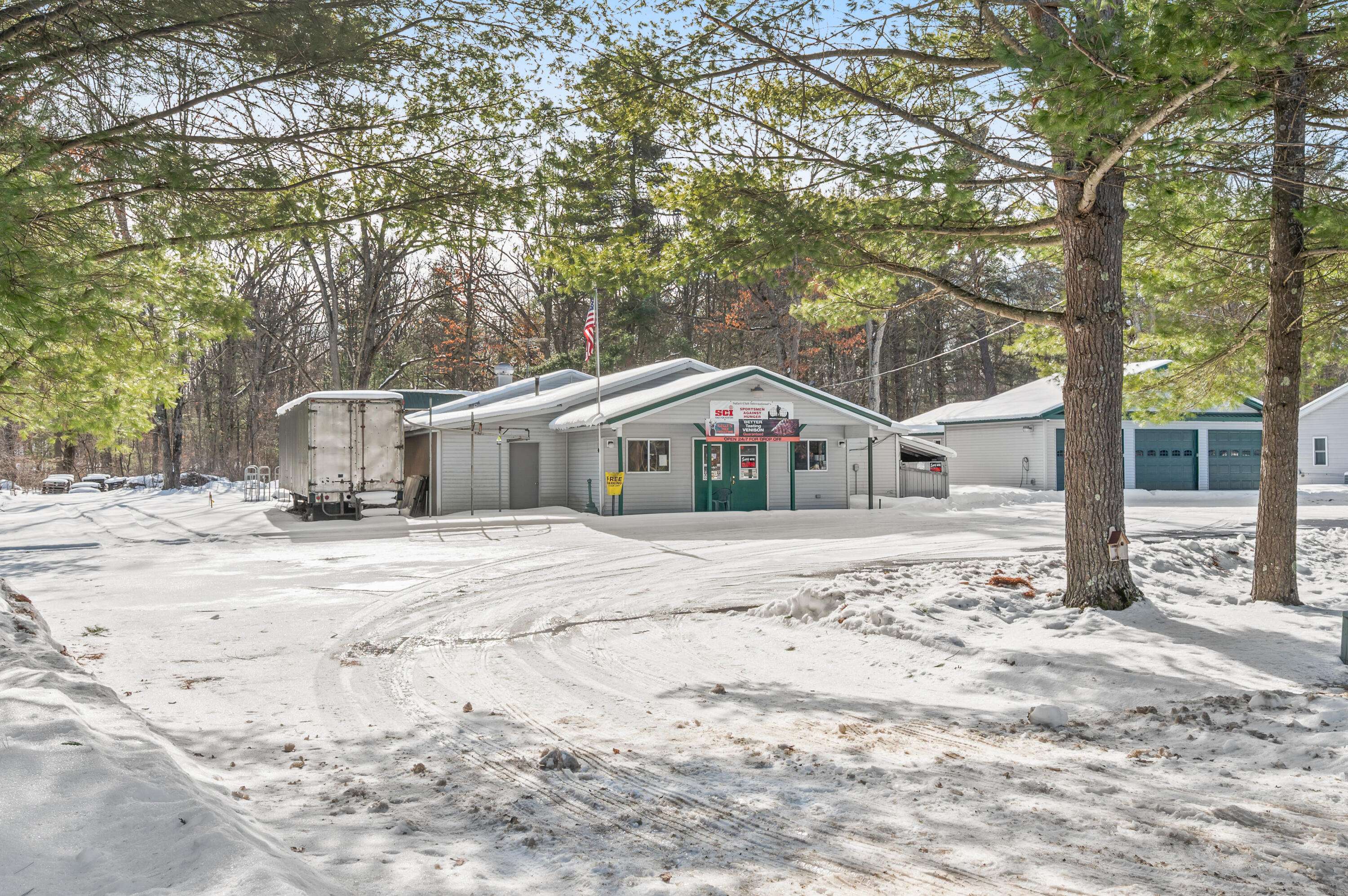 19055 12 Mile RD, Mecosta Twp, MI 49307