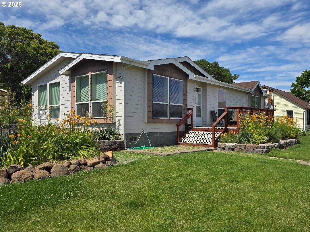 624 DUFUR AVE, Maupin, OR 97037